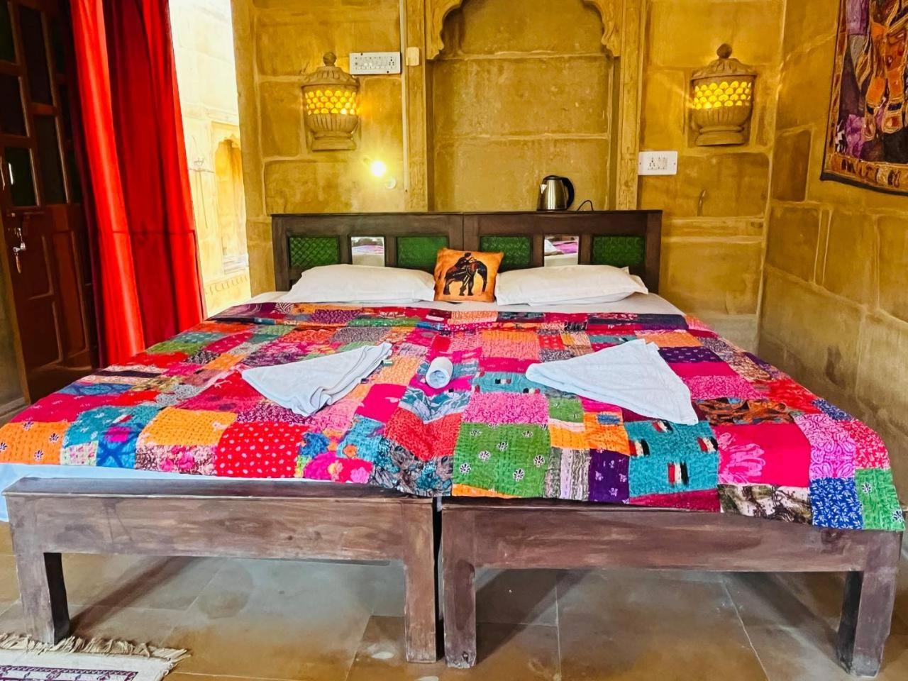 Hotel Oasis Haveli Jaisalmer (Adults Only) ภายนอก รูปภาพ