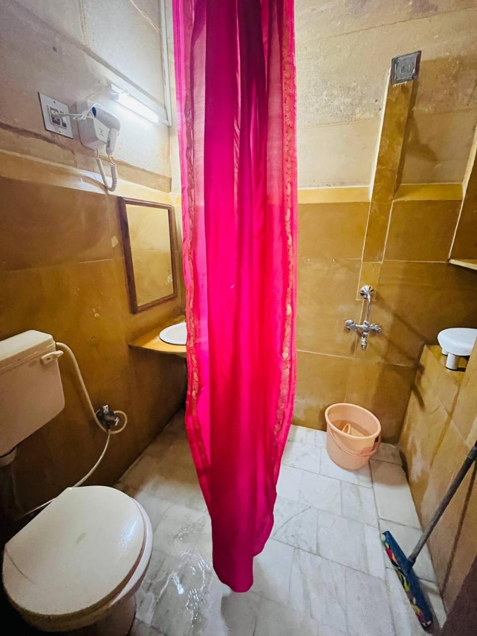 Hotel Oasis Haveli Jaisalmer (Adults Only) ภายนอก รูปภาพ