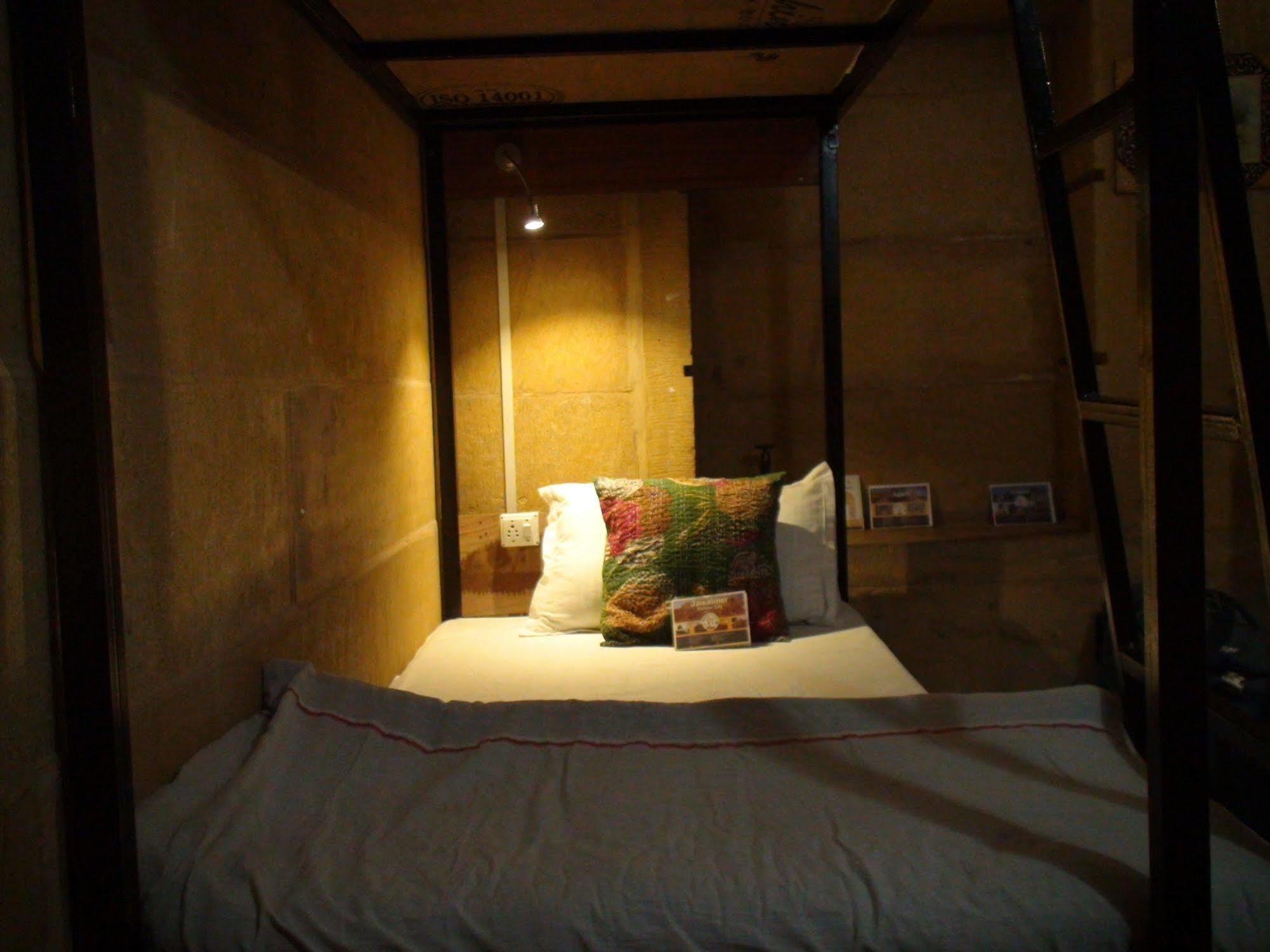 Hotel Oasis Haveli Jaisalmer (Adults Only) ภายนอก รูปภาพ