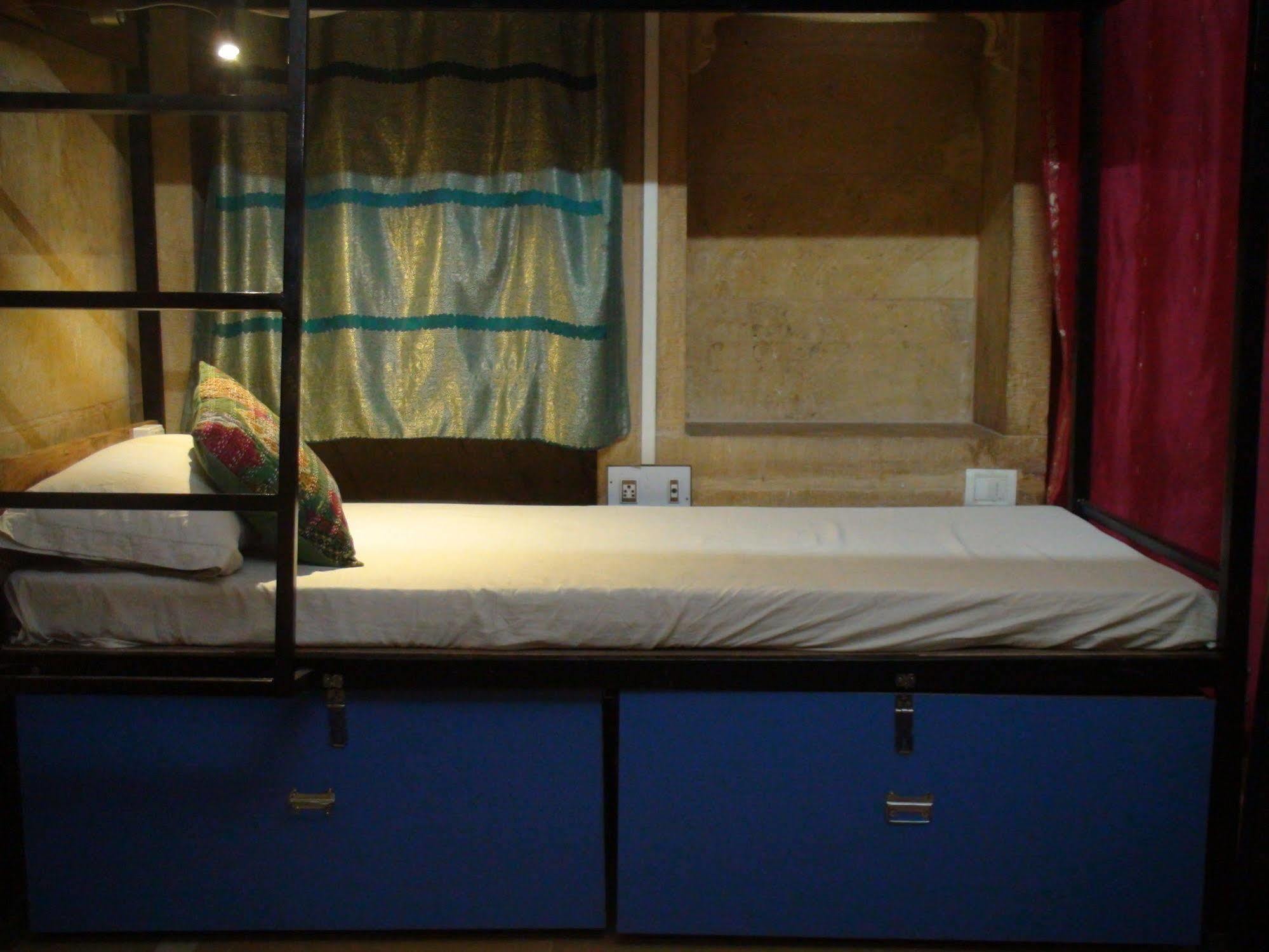 Hotel Oasis Haveli Jaisalmer (Adults Only) ภายนอก รูปภาพ