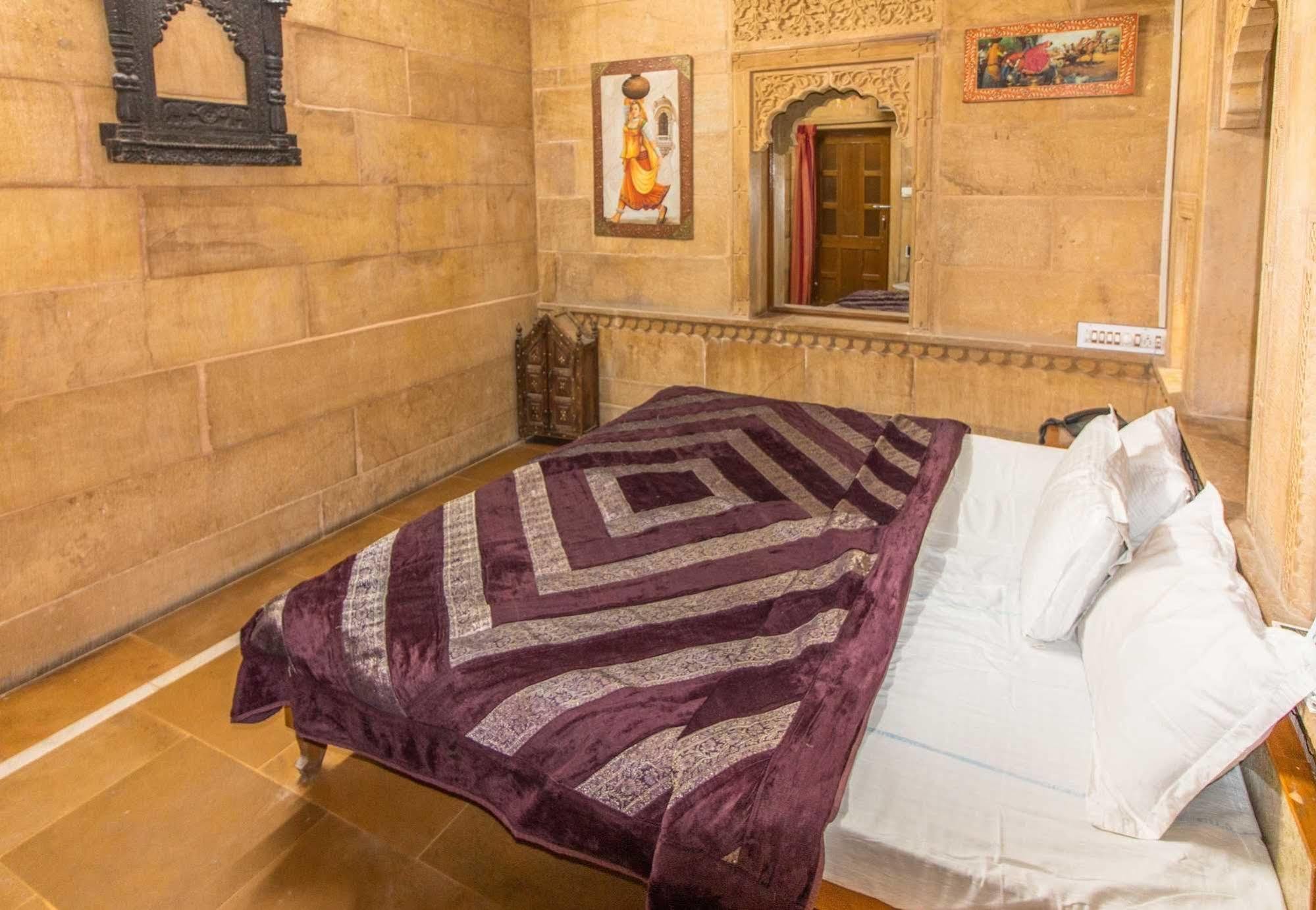Hotel Oasis Haveli Jaisalmer (Adults Only) ภายนอก รูปภาพ