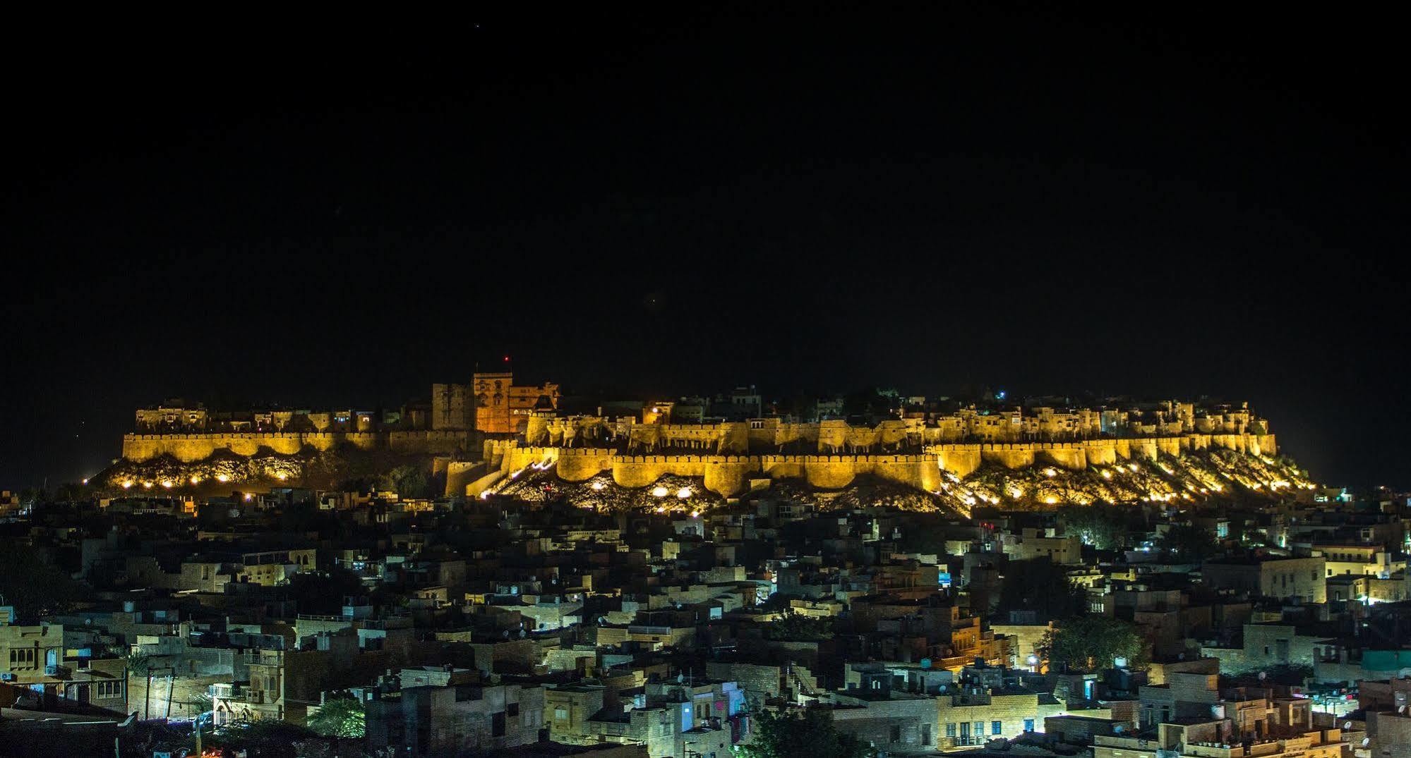 Hotel Oasis Haveli Jaisalmer (Adults Only) ภายนอก รูปภาพ